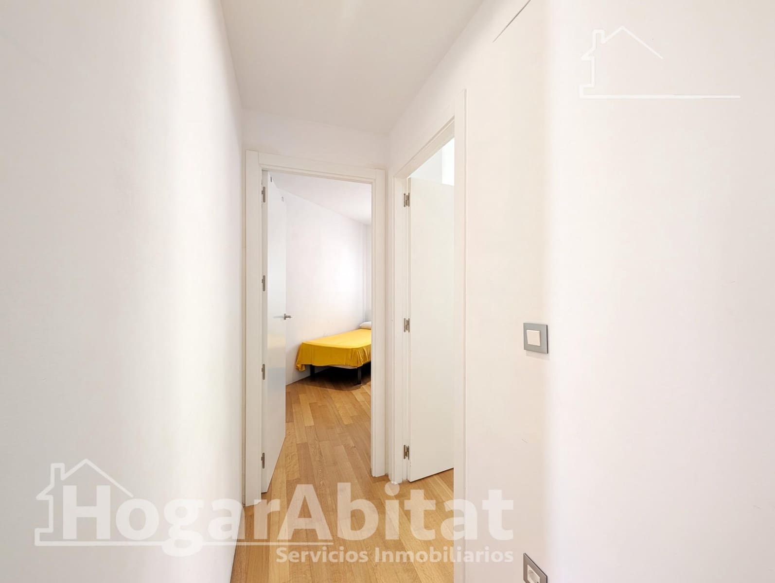 2 bedroom Flat for sale in Alicante / Alacant city with garage - € 315,000 (Ref: 10078454)