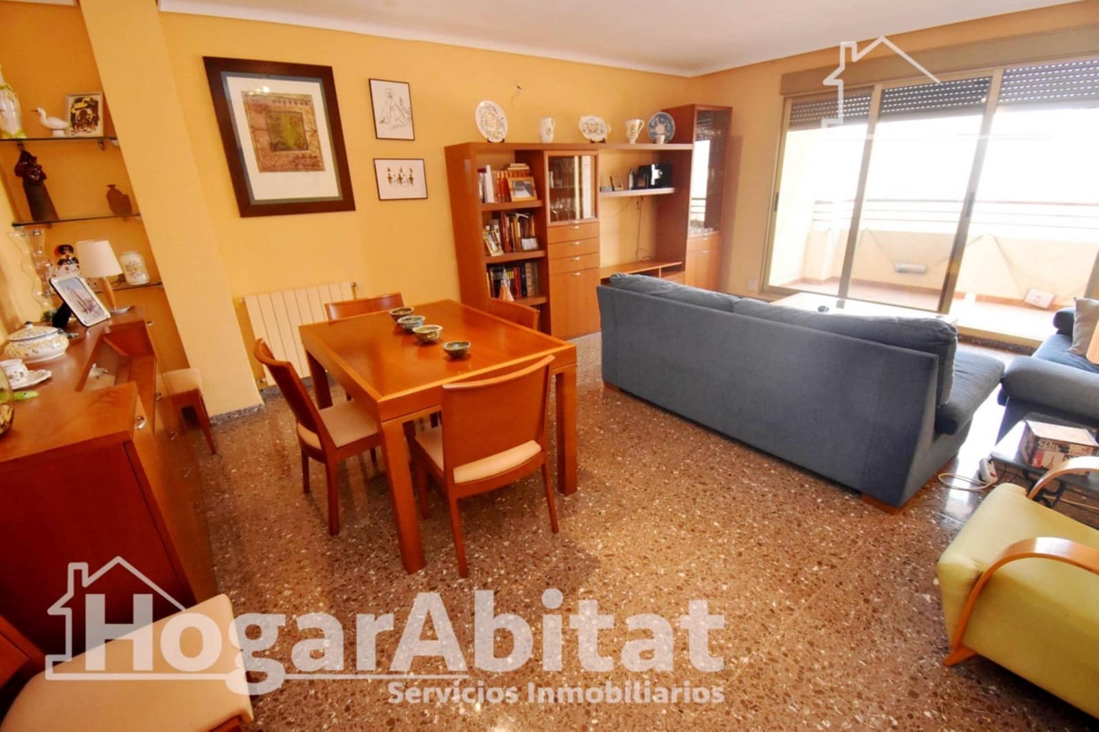 4 bedroom Flat for sale in Castello de la Plana with garage - € 280,000 (Ref: 10078456)