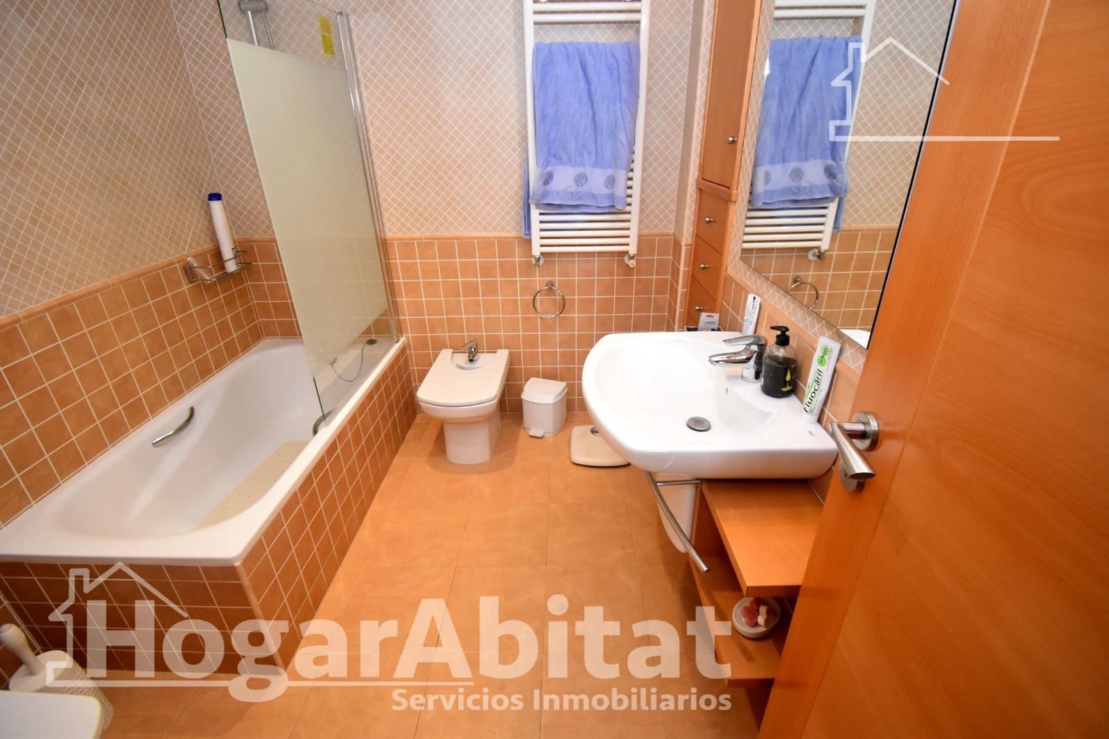 4 bedroom Flat for sale in Castello de la Plana with garage - € 280,000 (Ref: 10078456)