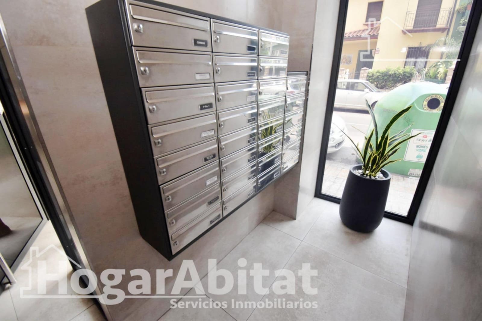 4 bedroom Flat for sale in Castello de la Plana with garage - € 280,000 (Ref: 10078456)