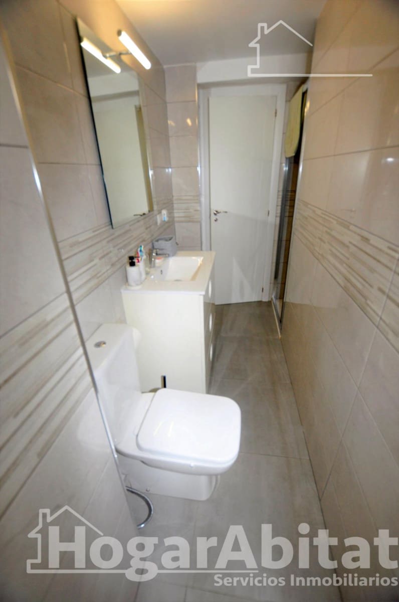 3 bedroom Flat for sale in Mislata - € 250,000 (Ref: 10078459)