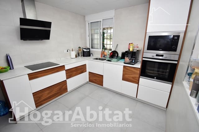 5 bedroom Villa for sale in Onda with pool garage - € 275,000 (Ref: 10078460)