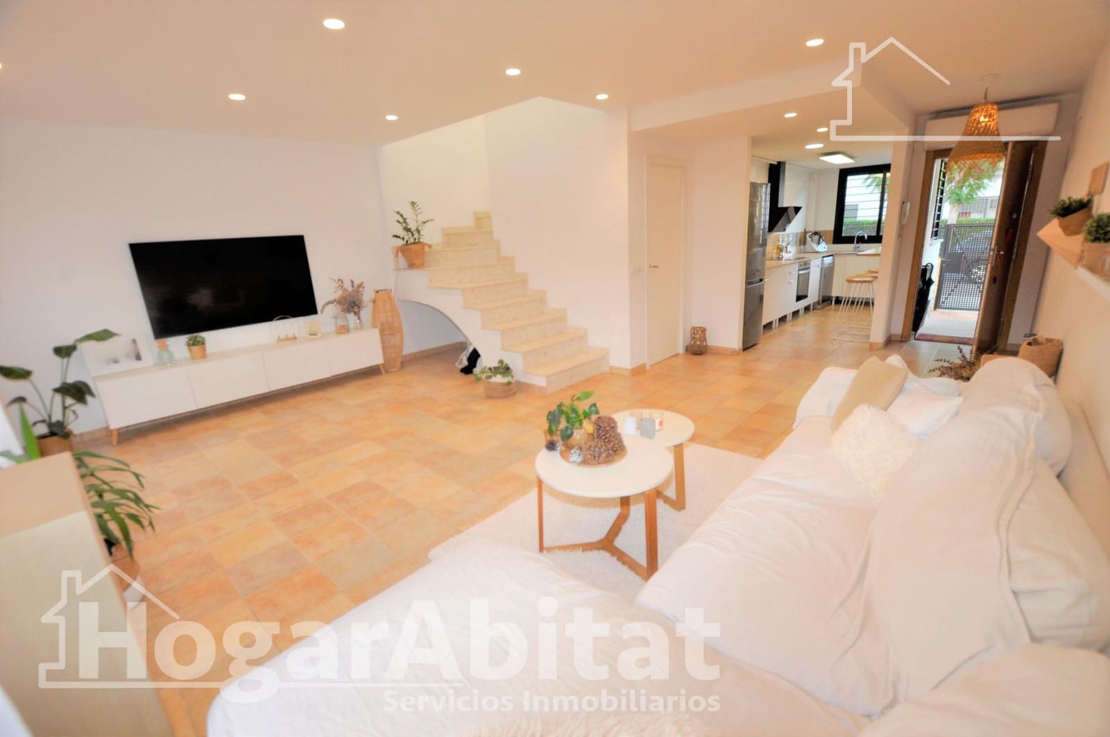 Adosado de 3 habitaciones en San Antonio de Benagéber en venta con piscina garaje - 399.999 € (Ref: 10081337)