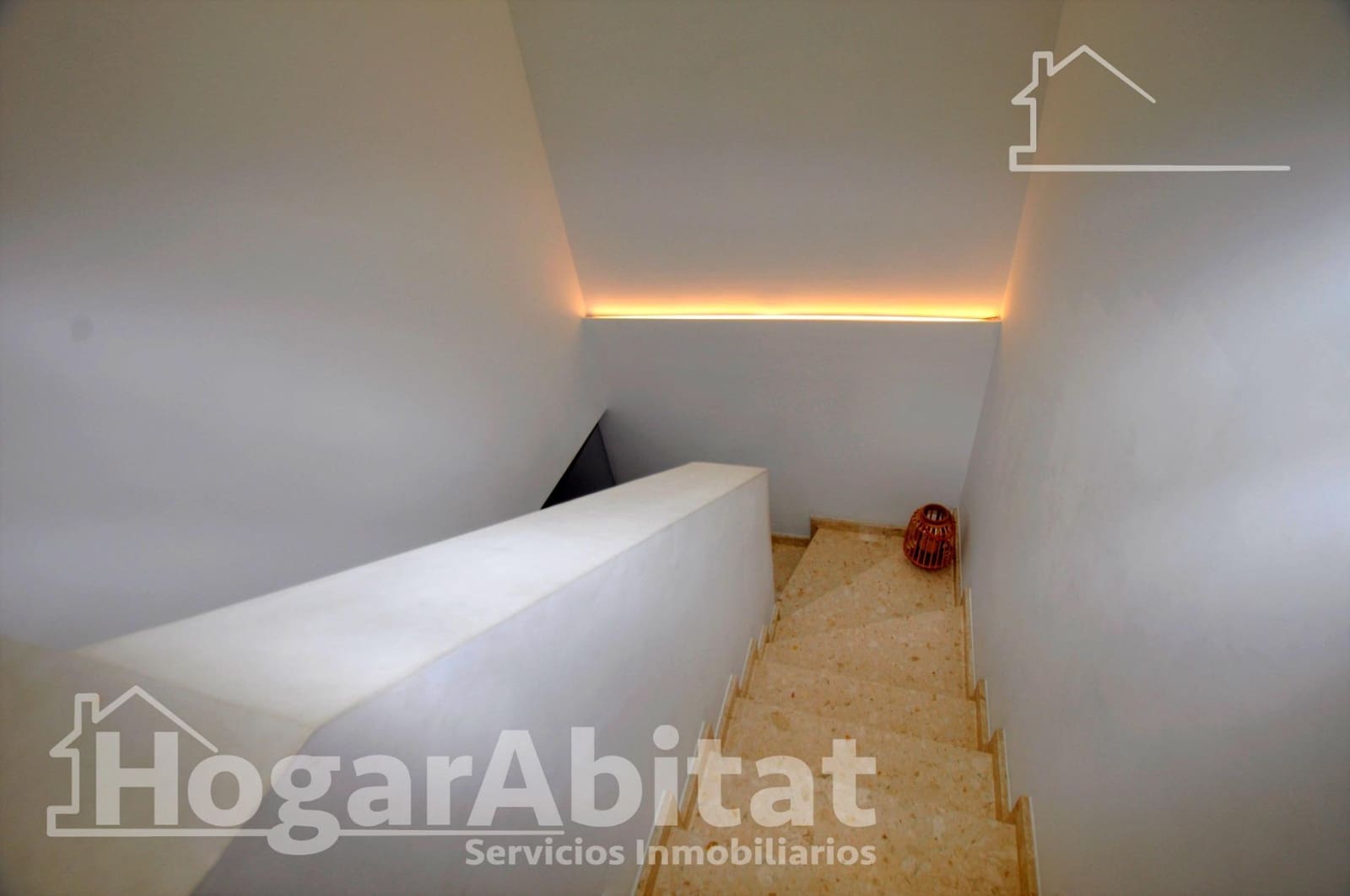 Adosado de 3 habitaciones en San Antonio de Benagéber en venta con piscina garaje - 399.999 € (Ref: 10081337)