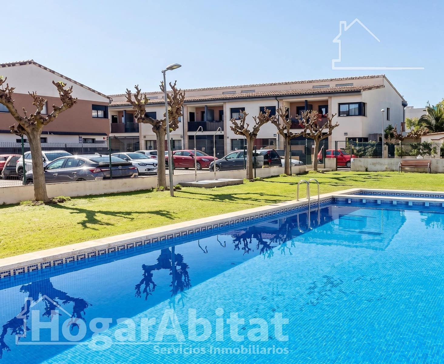 Adosado de 3 habitaciones en San Antonio de Benagéber en venta con piscina garaje - 399.999 € (Ref: 10081337)