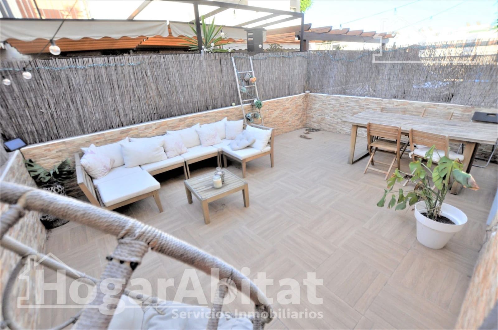 Adosado de 3 habitaciones en San Antonio de Benagéber en venta con piscina garaje - 399.999 € (Ref: 10081337)