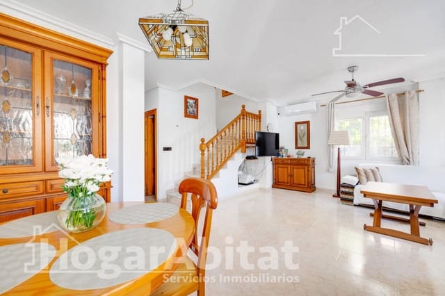 3 soveværelse Villa til salg i La Zenia, Orihuela med swimmingpool garage - € 389.000 (Ref: 10081340)