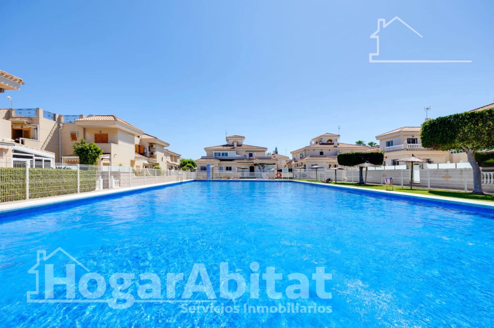 3 soveværelse Villa til salg i La Zenia med swimmingpool garage - € 389.000 (Ref: 10081340)