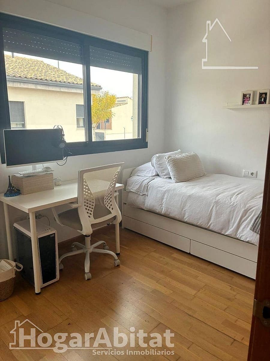 3 slaapkamer Rijtjeshuis te koop in San Antonio de Benageber met zwembad garage - € 399.999 (Ref: 10086272)