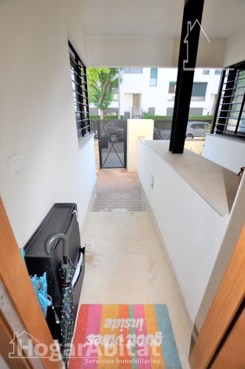 3 slaapkamer Rijtjeshuis te koop in San Antonio de Benageber met zwembad garage - € 399.999 (Ref: 10086272)
