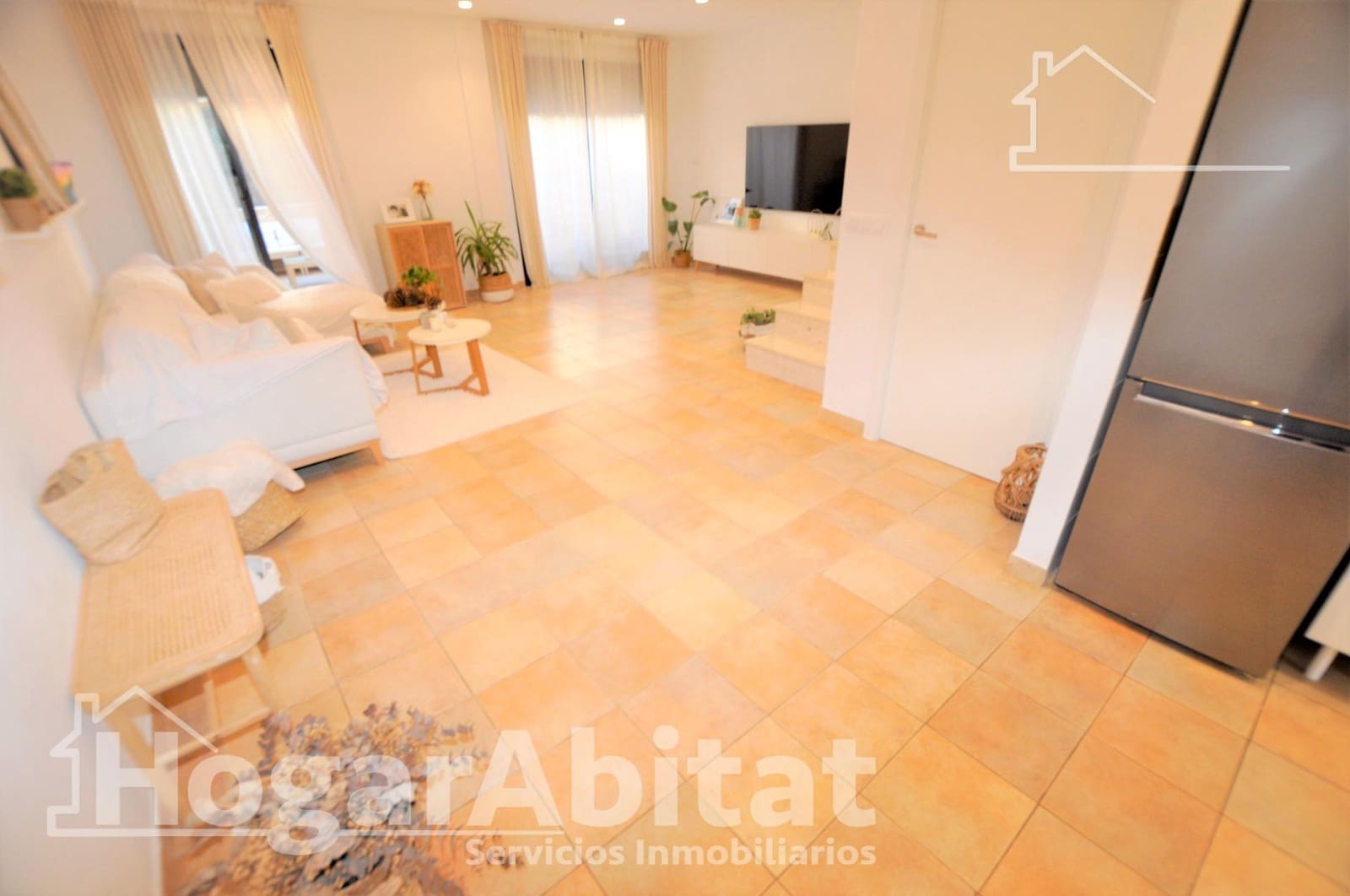 3 slaapkamer Rijtjeshuis te koop in San Antonio de Benageber met zwembad garage - € 399.999 (Ref: 10086272)
