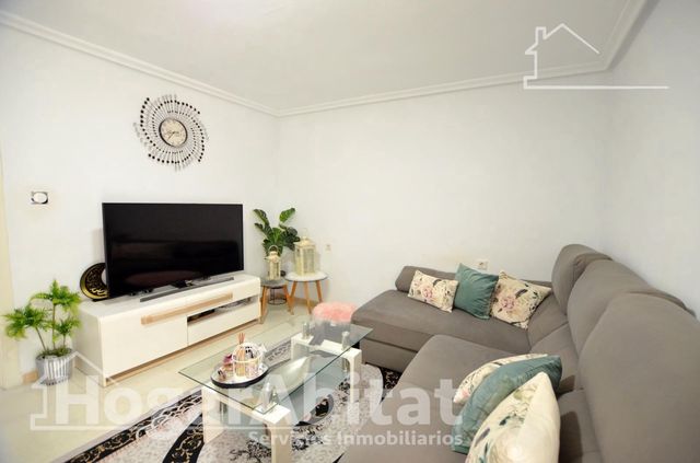 4 slaapkamer Flat te koop in Alicante stad - € 160.000 (Ref: 10086277)
