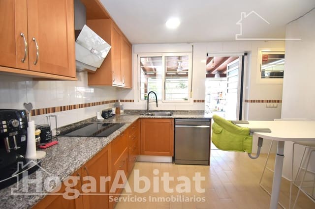 2 sovrum Radhus till salu i Almassora / Almazora med pool garage - 210 000 € (Ref: 10089783)