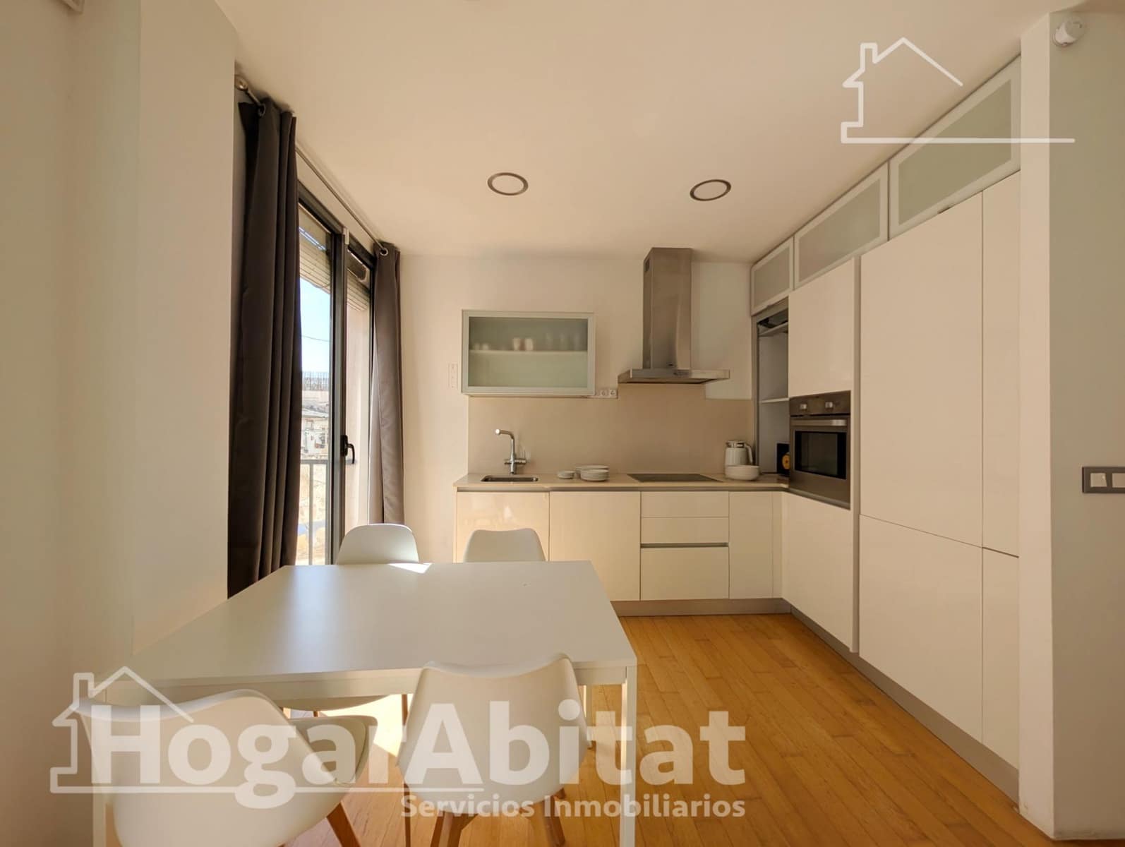 2 bedroom Flat for sale in Alicante / Alacant city with garage - € 299,000 (Ref: 10089789)