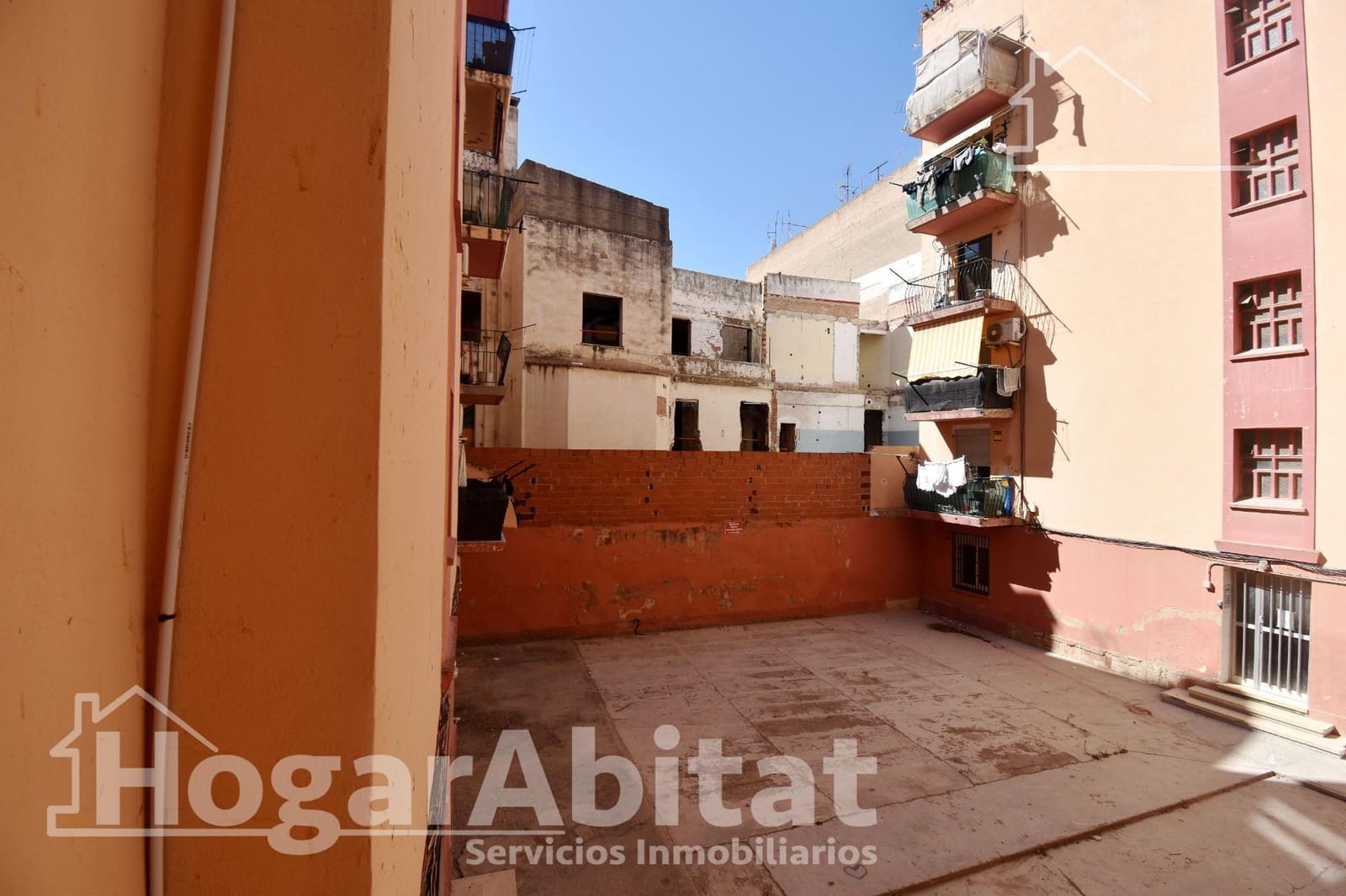 3 slaapkamer Flat te koop in Castello de la Plana - € 125.000 (Ref: 10089799)
