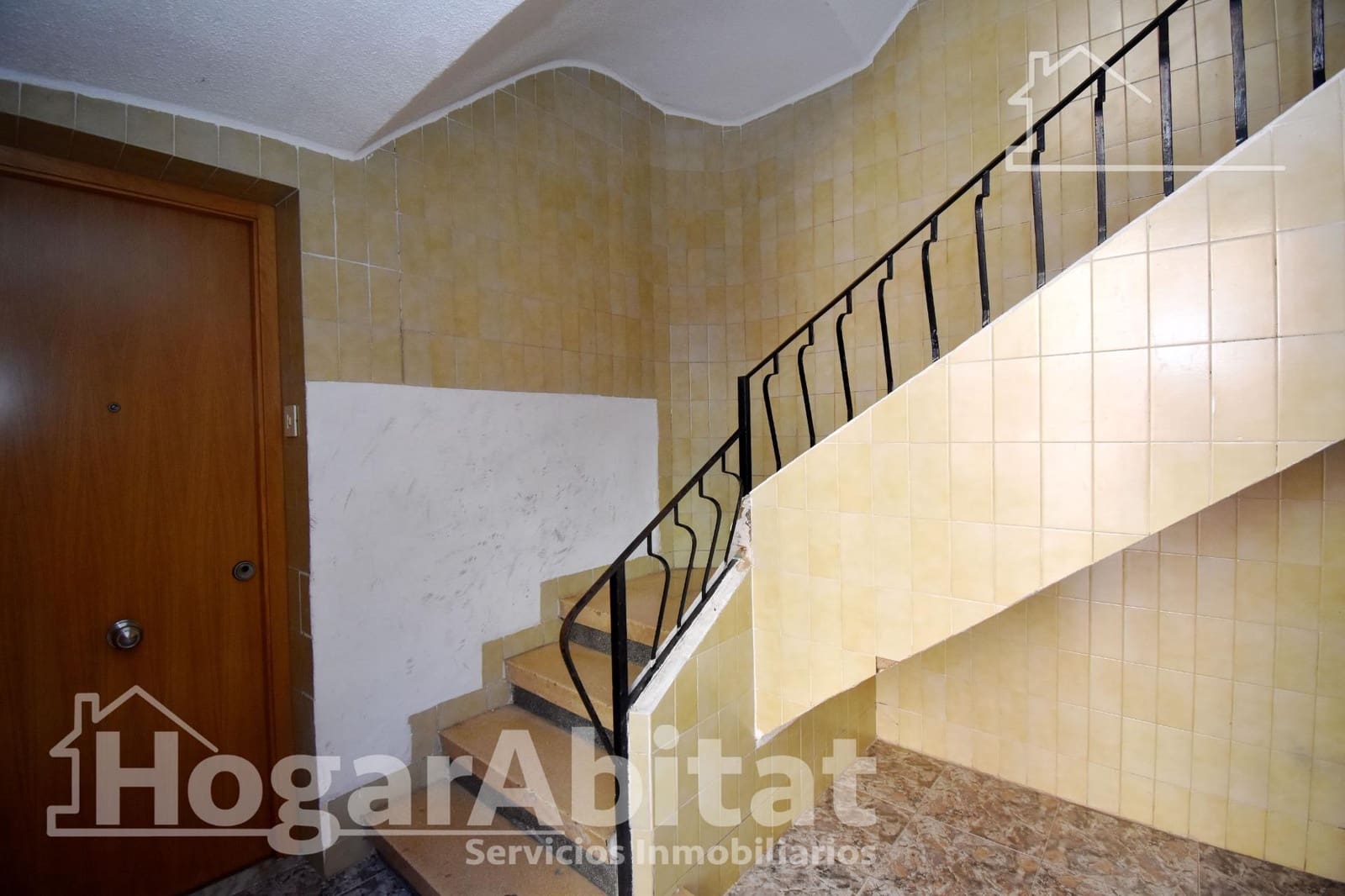 3 slaapkamer Flat te koop in Castello de la Plana - € 125.000 (Ref: 10089799)