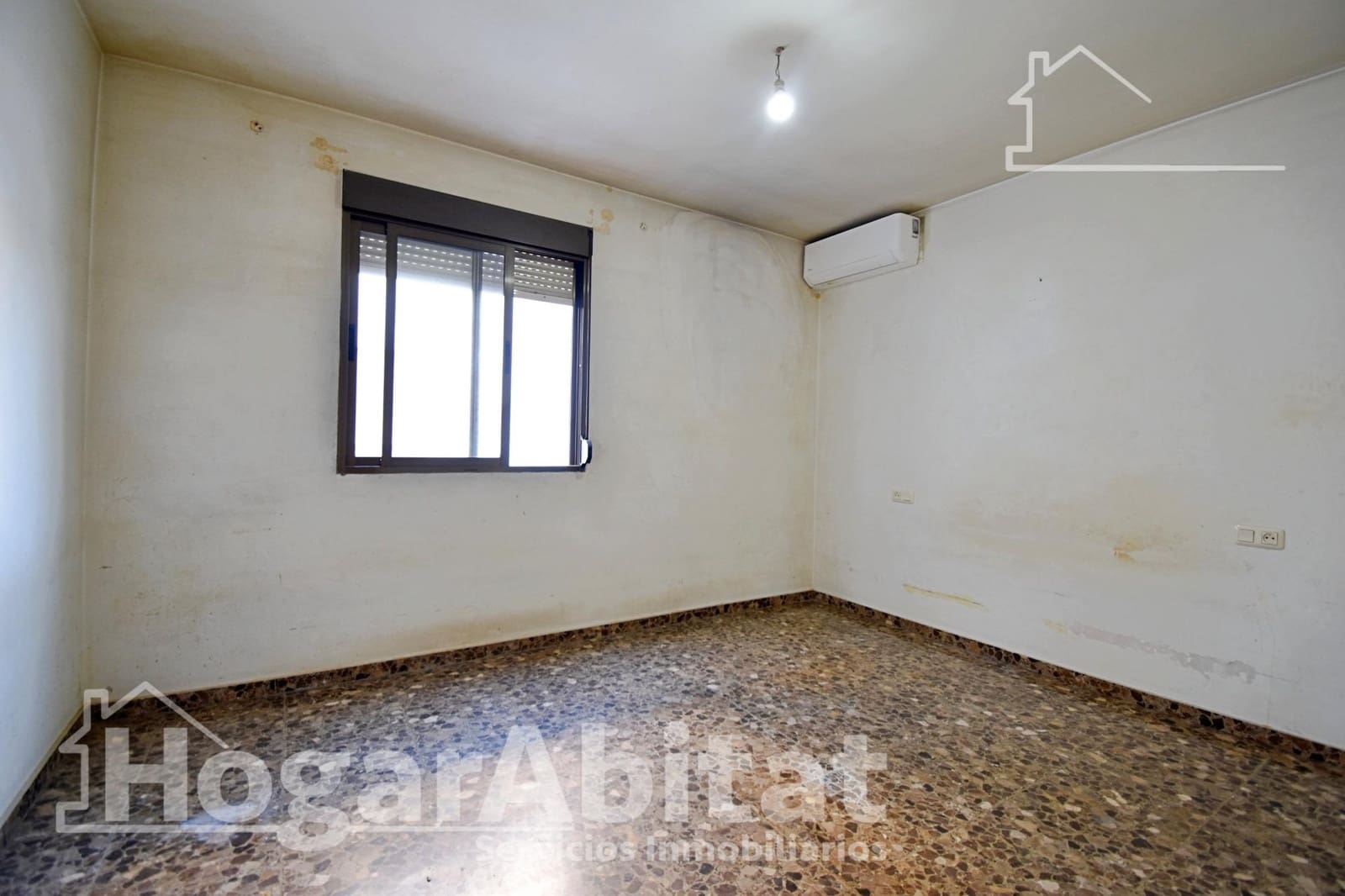 3 Zimmer Wohnung zu verkaufen in Oliva mit Garage - 165.000 € (Ref: 10089800)