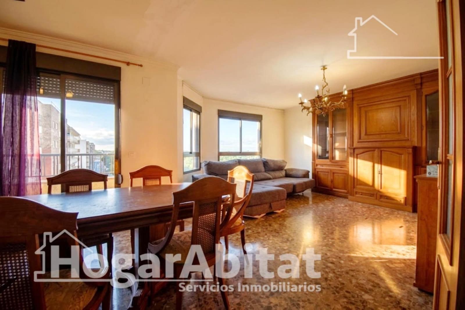 3 bedroom Flat for sale in Oliva with garage - € 165,000 (Ref: 10089800)