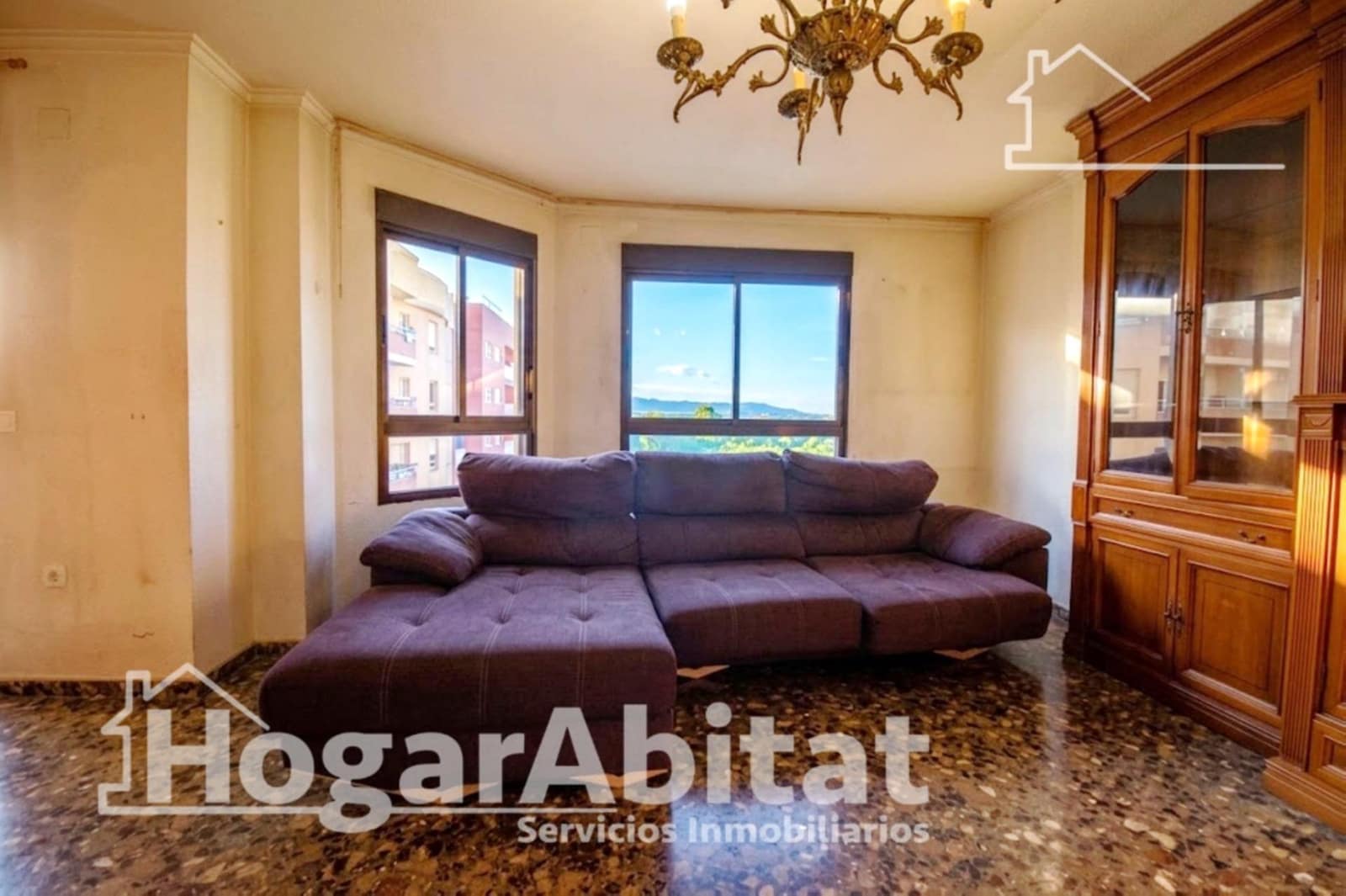 3 bedroom Flat for sale in Oliva with garage - € 165,000 (Ref: 10089800)
