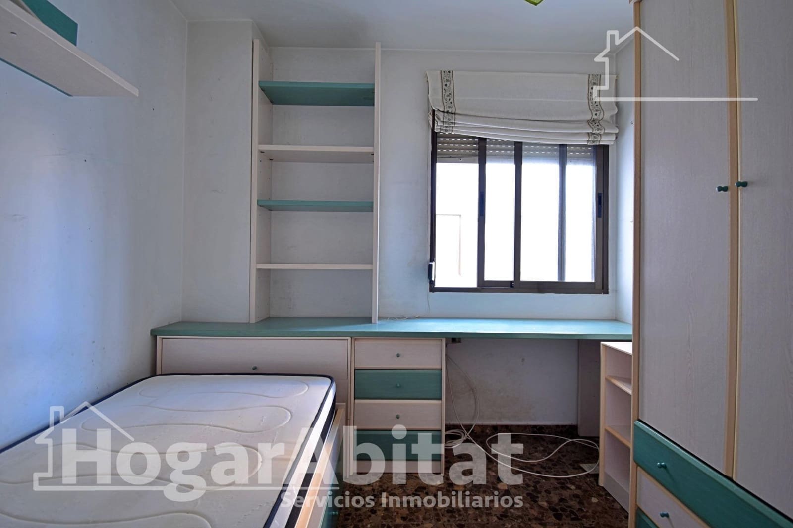 3 bedroom Flat for sale in Oliva with garage - € 165,000 (Ref: 10089800)