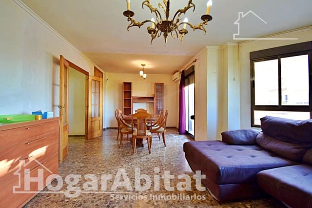 Piso de 3 habitaciones en Oliva en venta con garaje - 165.000 € (Ref: 10089800)