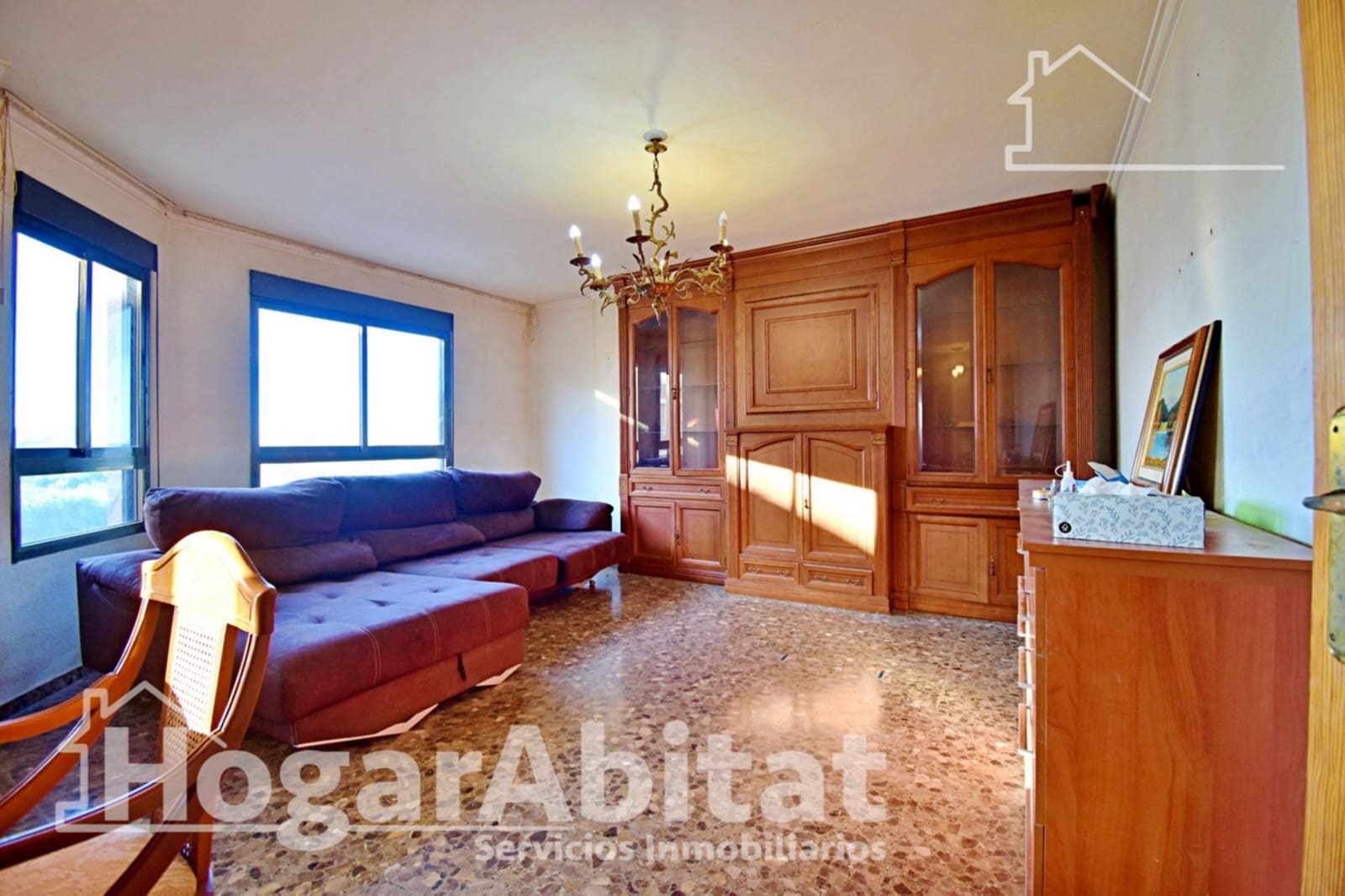 3 bedroom Flat for sale in Oliva with garage - € 165,000 (Ref: 10089800)
