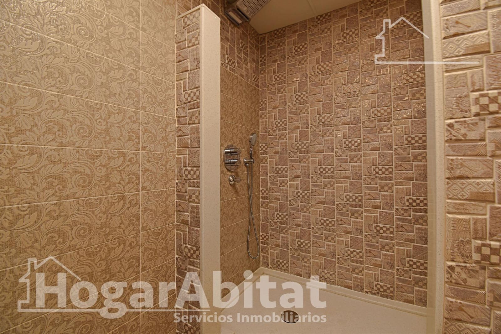 3 slaapkamer Flat te koop in Gandia met zwembad garage - € 450.000 (Ref: 10094771)