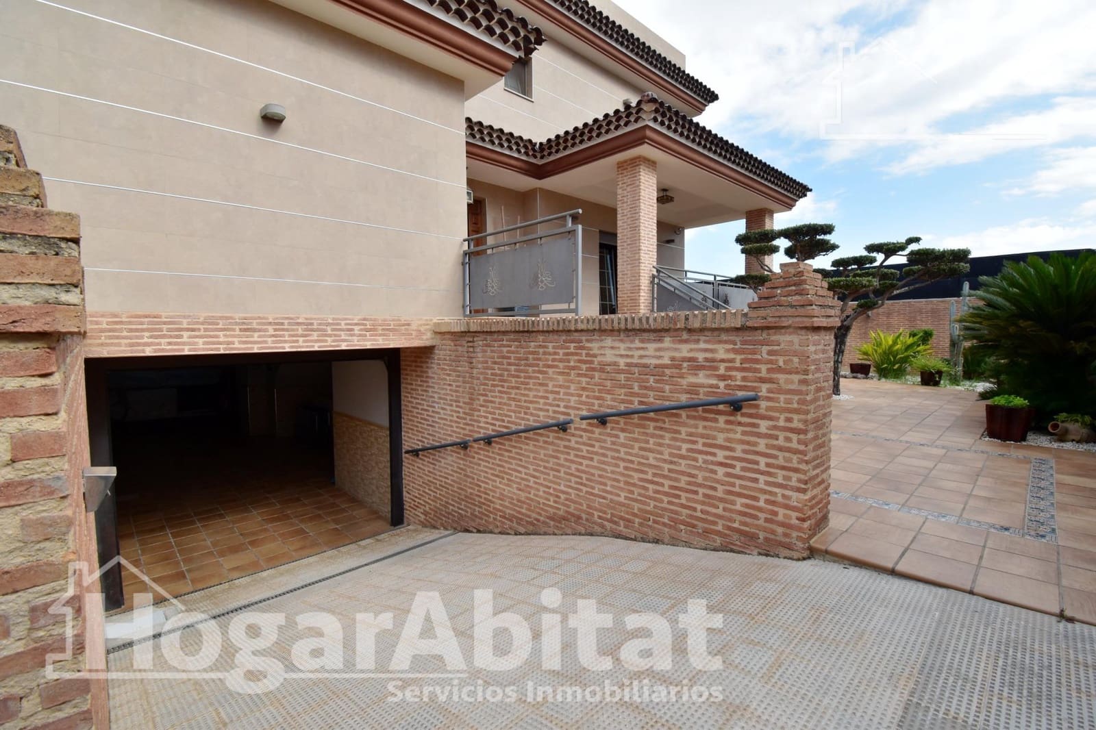 4 Zimmer Villa zu verkaufen in Gandia mit Pool Garage - 680.000 € (Ref: 10094782)