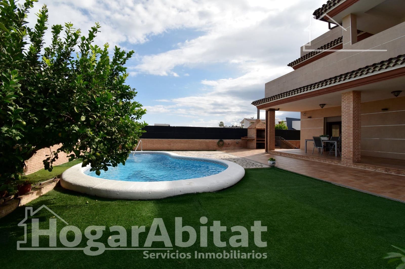 4 Zimmer Villa zu verkaufen in Gandia mit Pool Garage - 680.000 € (Ref: 10094782)