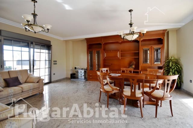 4 Zimmer Villa zu verkaufen in Gandia mit Pool Garage - 680.000 € (Ref: 10094782)