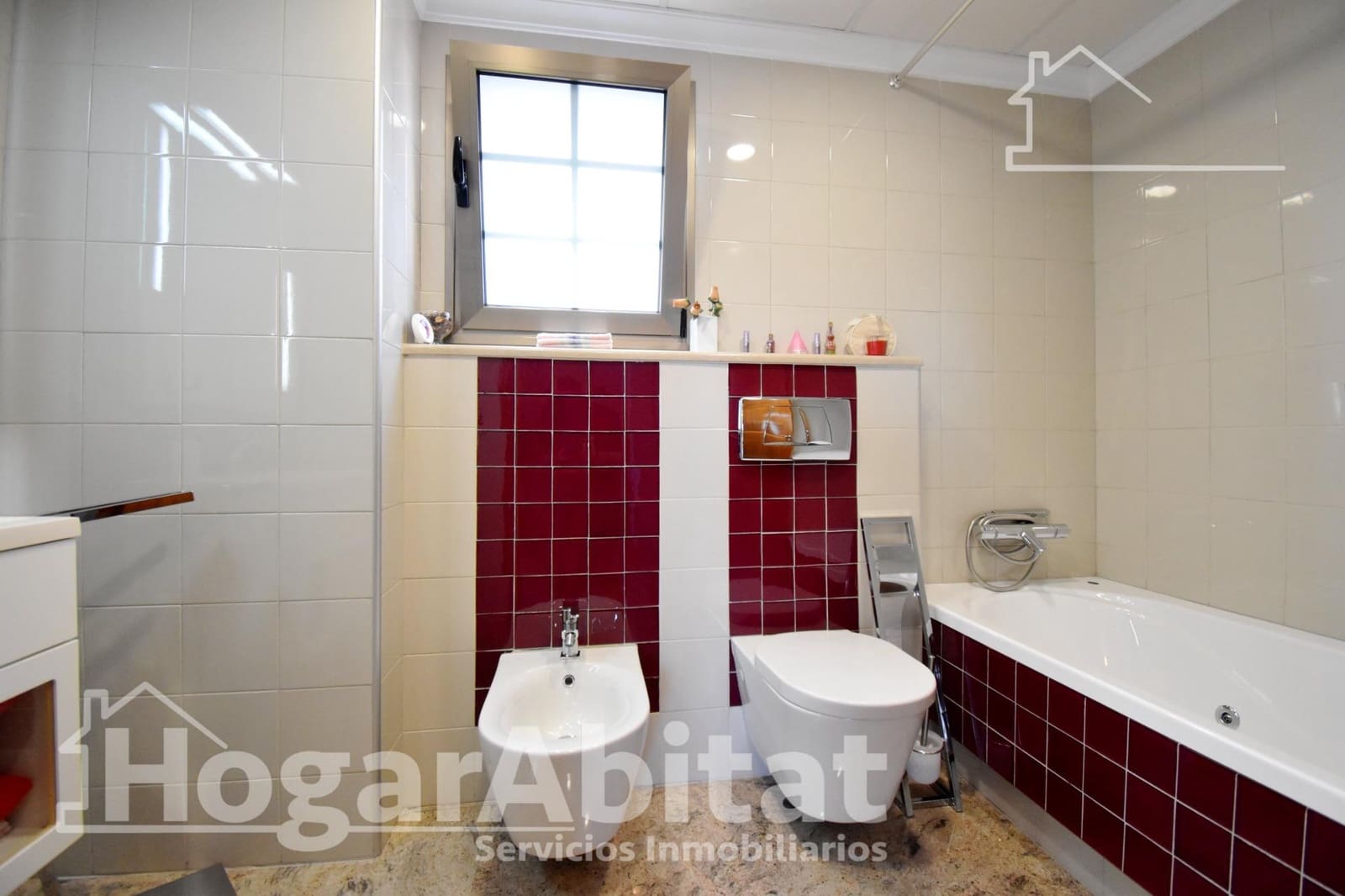 4 Zimmer Villa zu verkaufen in Gandia mit Pool Garage - 680.000 € (Ref: 10094782)