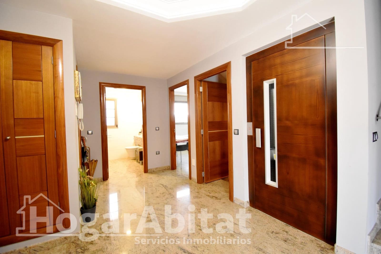 4 Zimmer Villa zu verkaufen in Gandia mit Pool Garage - 680.000 € (Ref: 10094782)