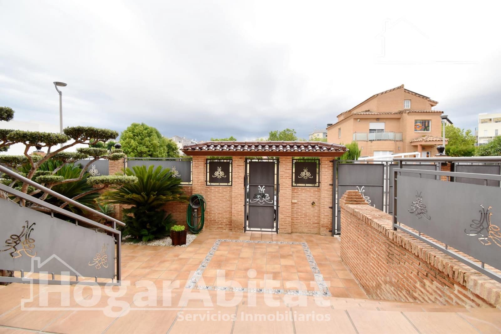 4 Zimmer Villa zu verkaufen in Gandia mit Pool Garage - 680.000 € (Ref: 10094782)