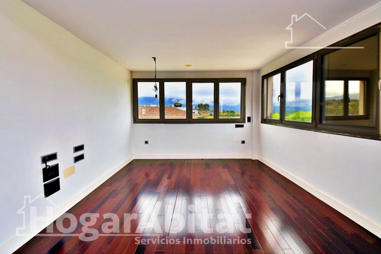 4 chambre Penthouse à vendre à La Pobla del Duc avec piscine garage - 250 000 € (Ref: 10094786)