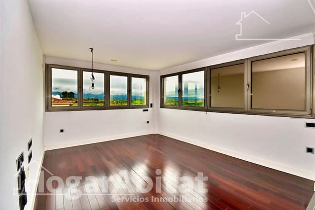 4 quarto Penthouse para venda em La Pobla del Duc com piscina garagem - 250 000 € (Ref: 10094786)