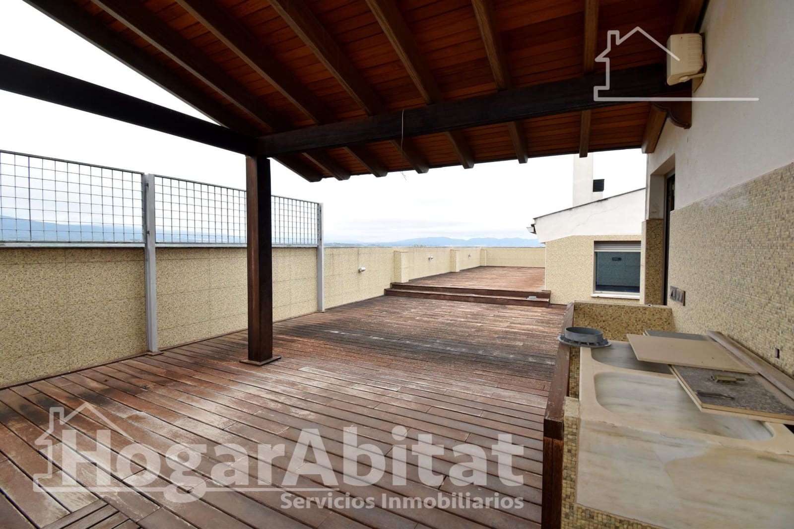 4 chambre Penthouse à vendre à La Pobla del Duc avec piscine garage - 250 000 € (Ref: 10094786)