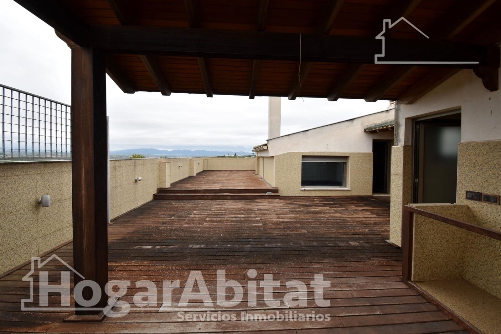 4 chambre Penthouse à vendre à La Pobla del Duc avec piscine garage - 250 000 € (Ref: 10094786)