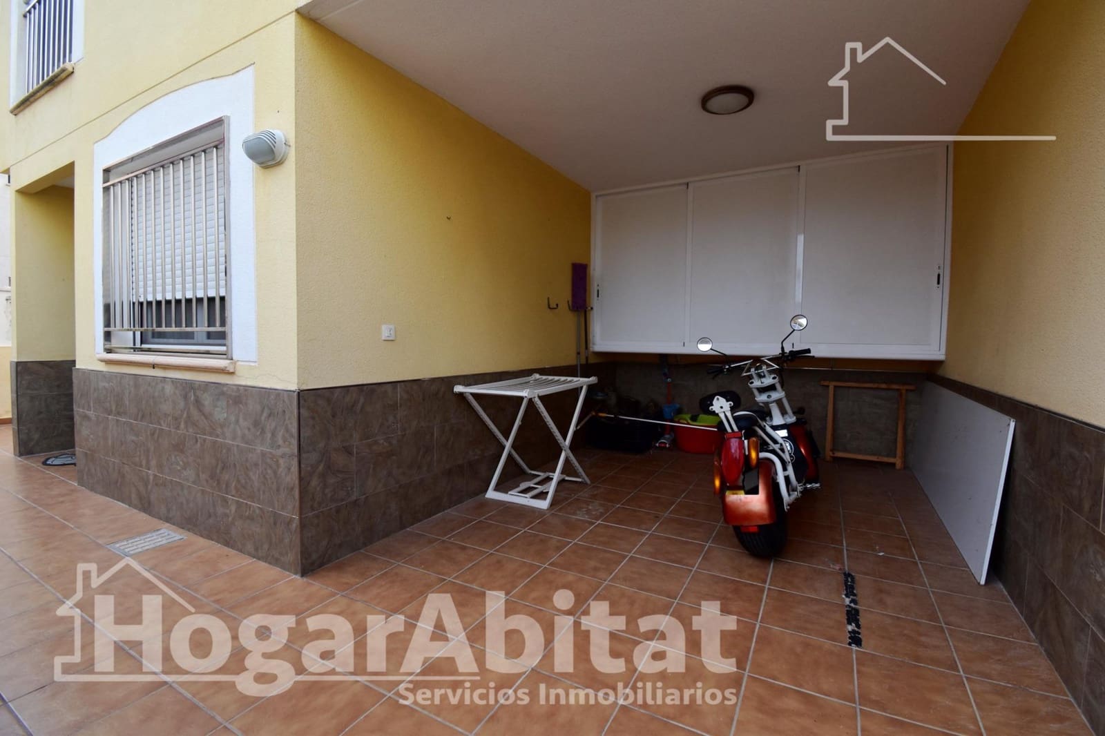 3 soveværelse Rækkehus til salg i Miramar med garage - € 399.000 (Ref: 10098509)