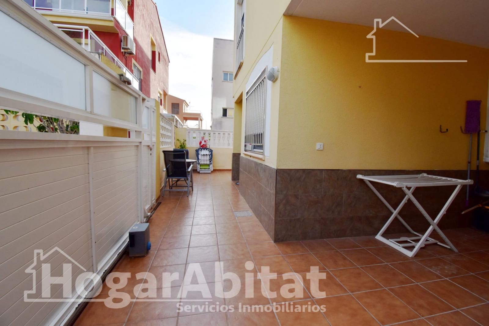3 soveværelse Rækkehus til salg i Miramar med garage - € 399.000 (Ref: 10098509)