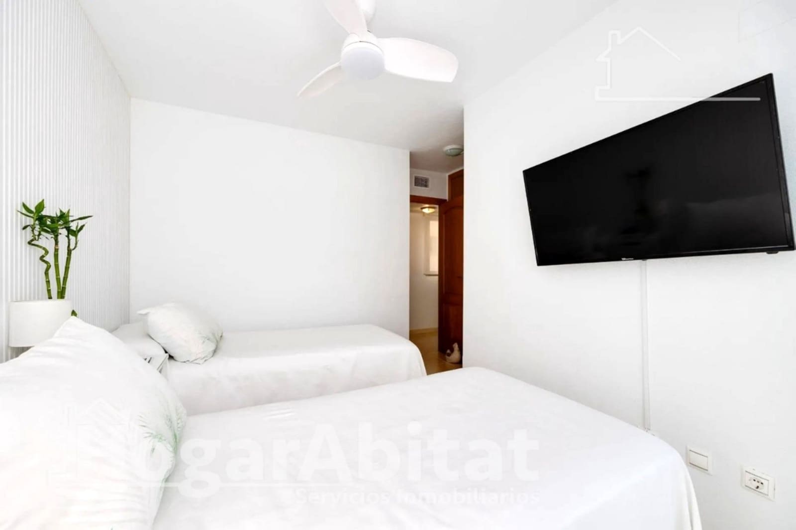 3 soverom Penthouse til salgs i Torrevieja med svømmebasseng garasje - € 329 000 (Ref: 10100254)