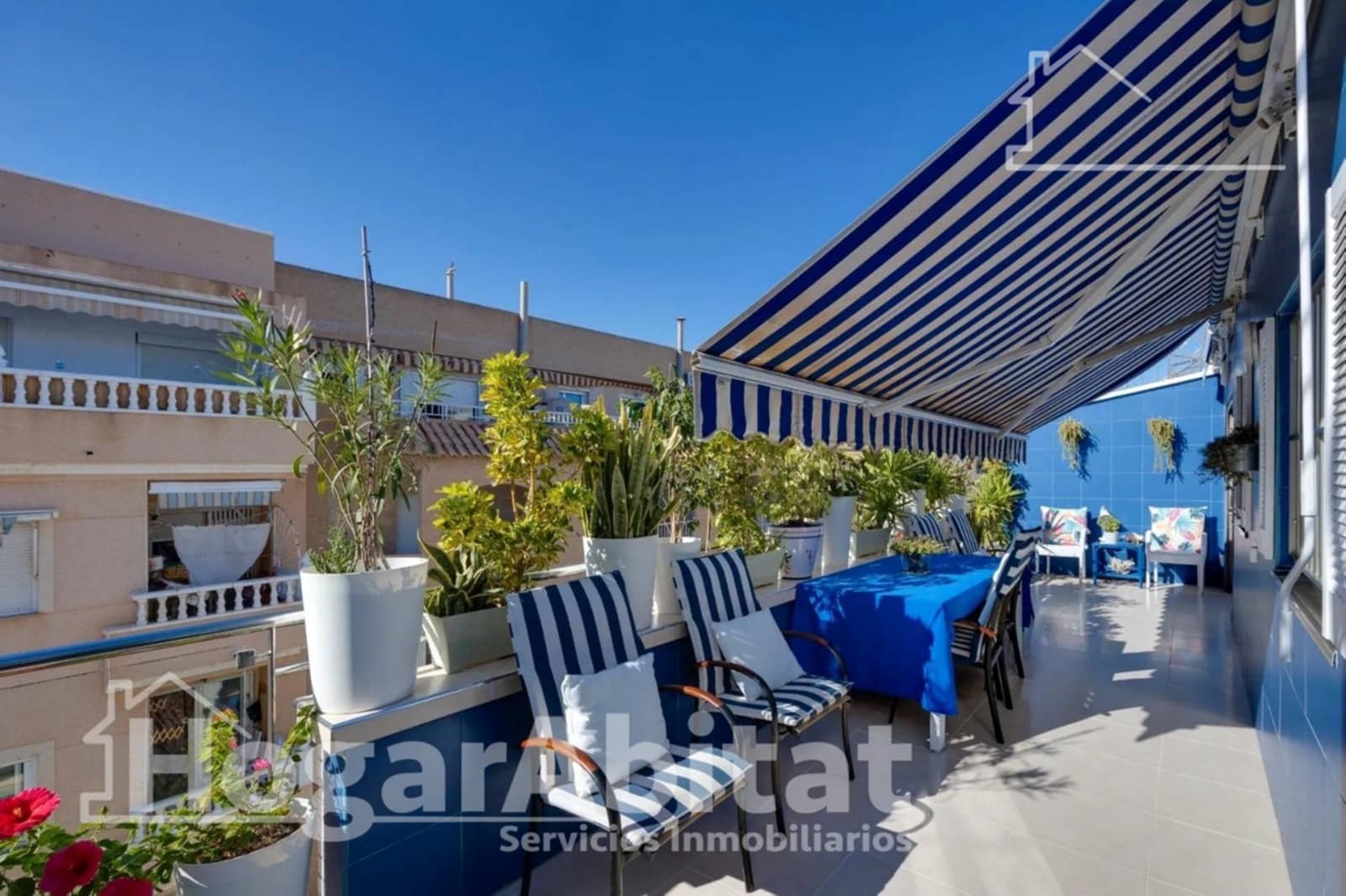 3 soverom Penthouse til salgs i Torrevieja med svømmebasseng garasje - € 329 000 (Ref: 10100254)
