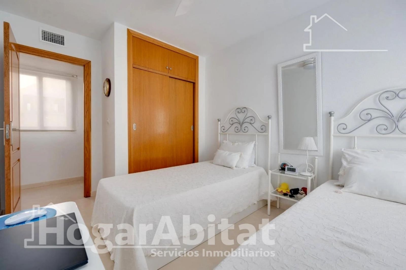 3 soverom Penthouse til salgs i Torrevieja med svømmebasseng garasje - € 329 000 (Ref: 10100254)