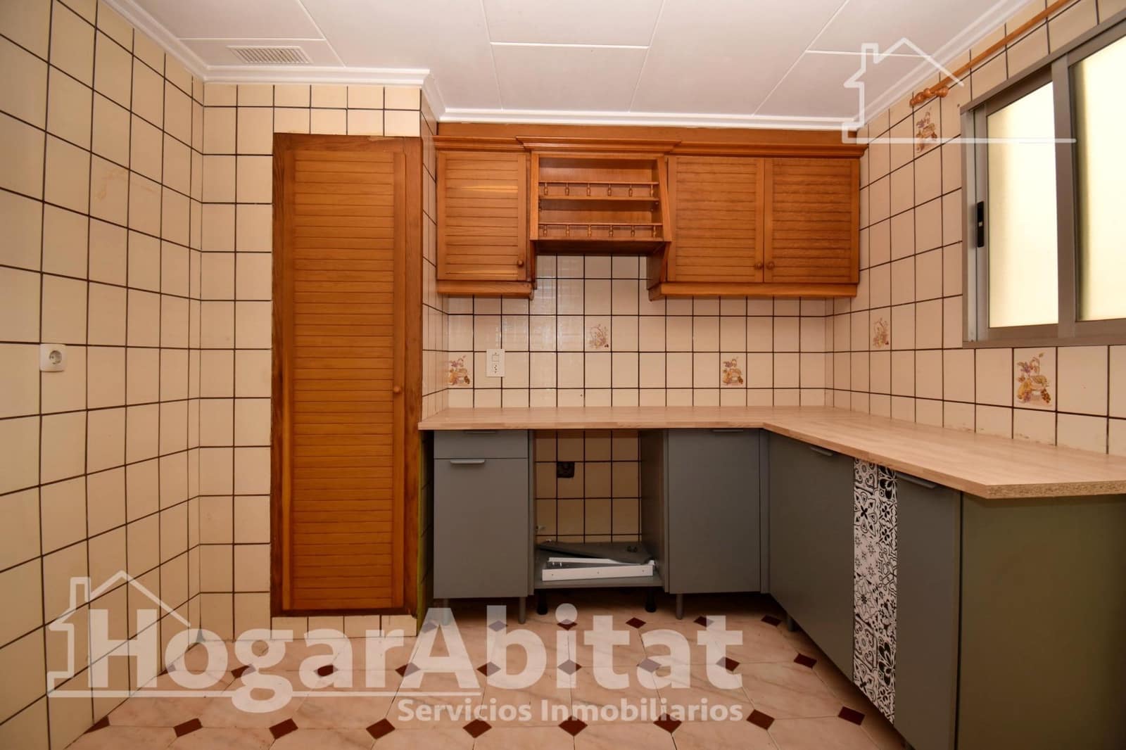 4 bedroom Flat for sale in Ondara - € 245,000 (Ref: 10100257)