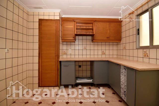 4 bedroom Flat for sale in Ondara - € 245,000 (Ref: 10100257)