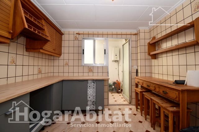 4 bedroom Flat for sale in Ondara - € 245,000 (Ref: 10100257)