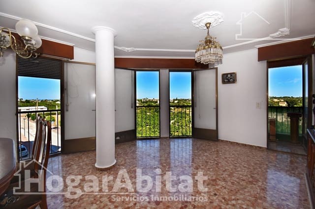 4 bedroom Flat for sale in Ondara - € 245,000 (Ref: 10100257)