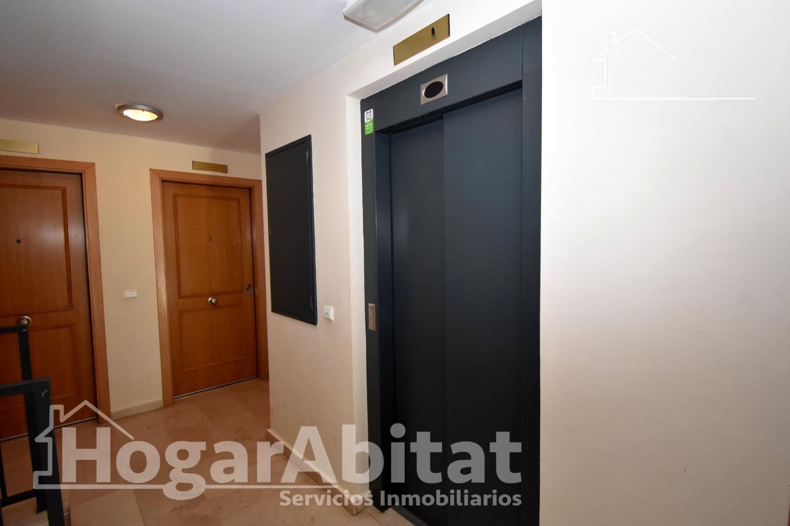 2 slaapkamer Flat te koop in Torrent met garage - € 230.000 (Ref: 10100260)