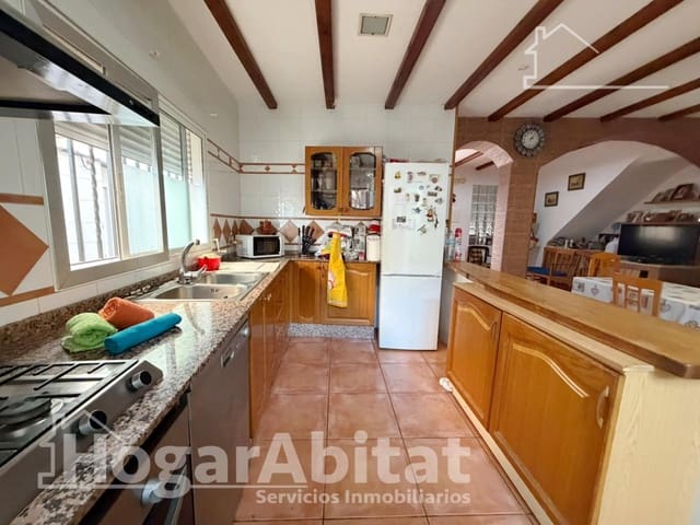 5 sovrum Hus till salu i Sagunto / Sagunt med garage - 420 000 € (Ref: 10100265)