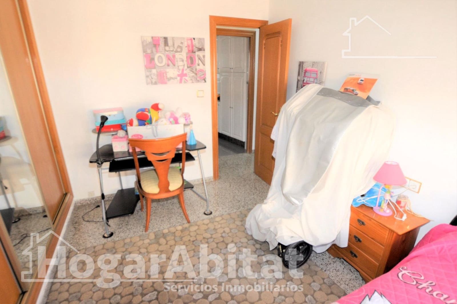 Piso de 3 habitaciones en Llíria en venta con garaje - 150.000 € (Ref: 10102705)
