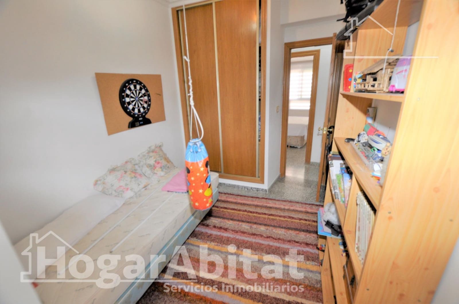Piso de 3 habitaciones en Llíria en venta con garaje - 150.000 € (Ref: 10102705)
